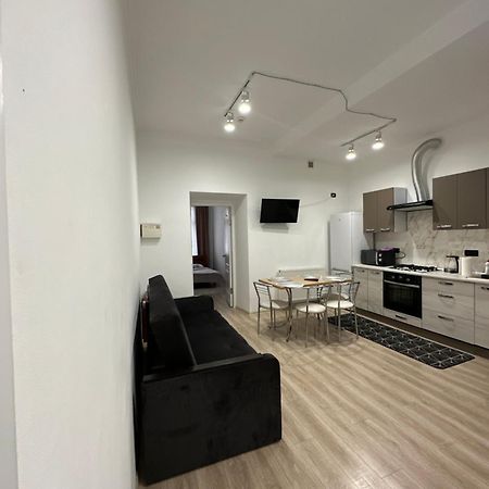 Levvv Apartment Lviv Eksteriør bilde